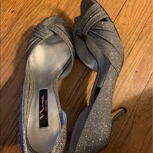 Silver kitten heel shoes, size 8.5